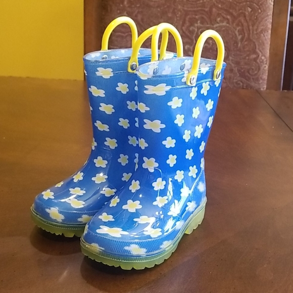 zoogz Other - Rain boots